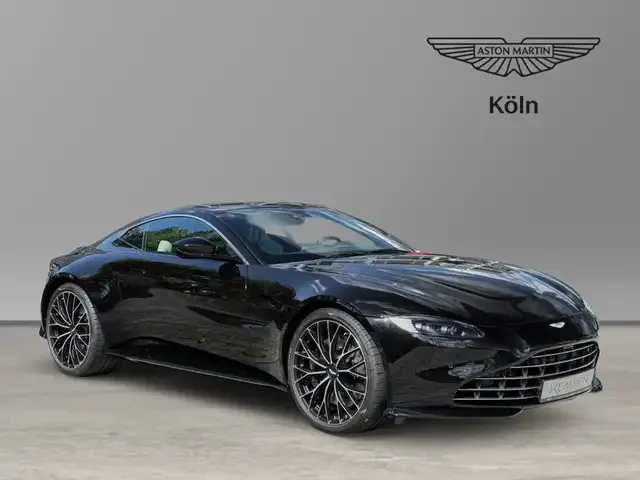 Aston Martin Vantage