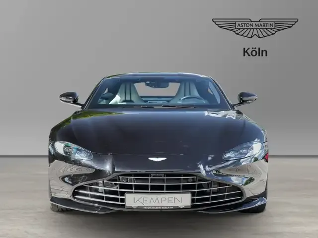 Aston Martin Vantage