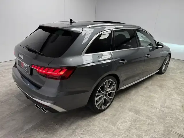 Audi S4
