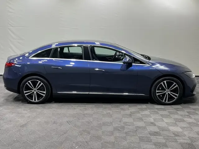 Mercedes-Benz EQE 300
