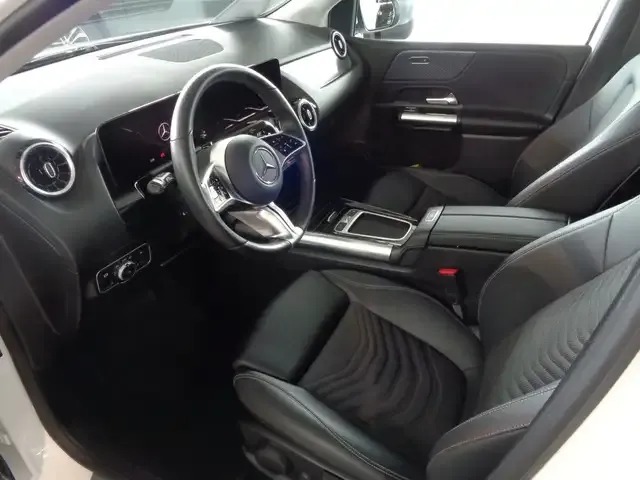 Mercedes-Benz B 250