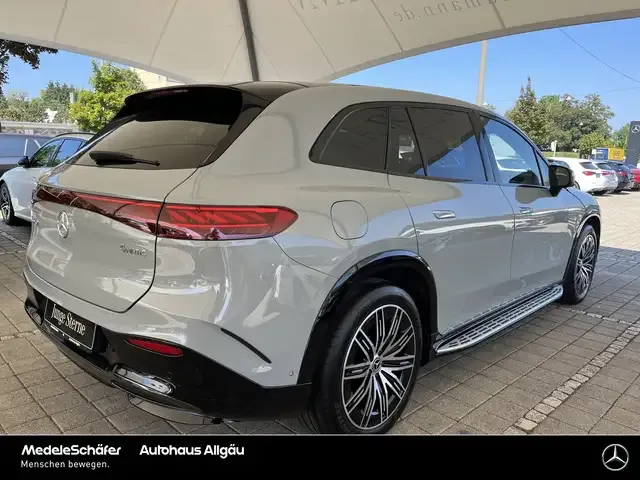 Mercedes-Benz EQS SUV