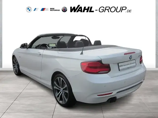 BMW 220