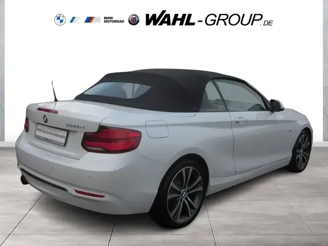 BMW 220