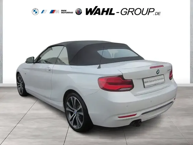 BMW 220
