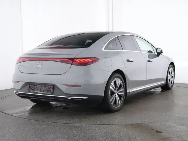 Mercedes-Benz EQE 350