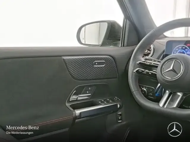 Mercedes-Benz EQB 250