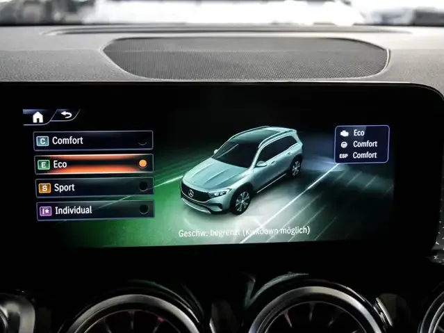 Mercedes-Benz EQB 350