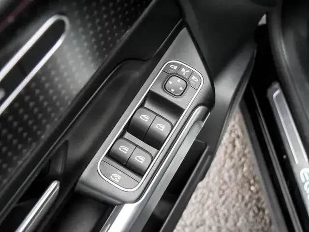 Mercedes-Benz EQB 350