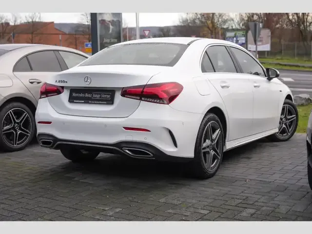 Mercedes-Benz A 250