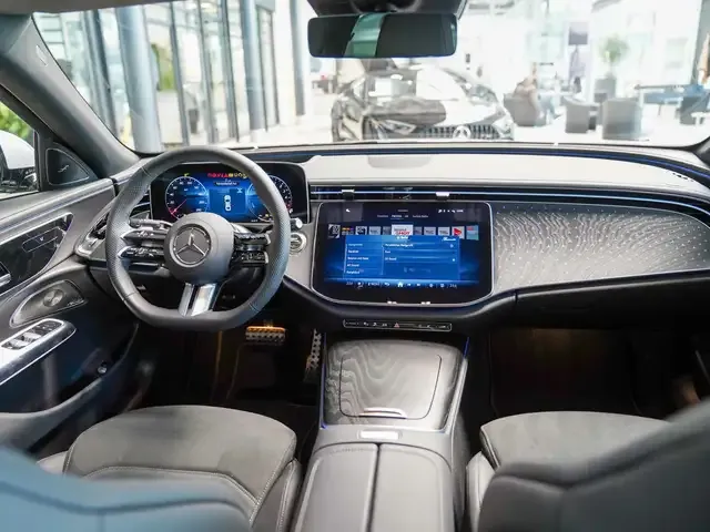 Mercedes-Benz E 300