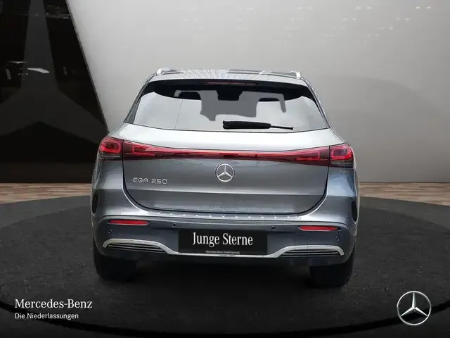 Mercedes-Benz EQA 250