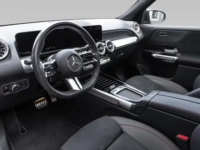 Mercedes-Benz GLB 250