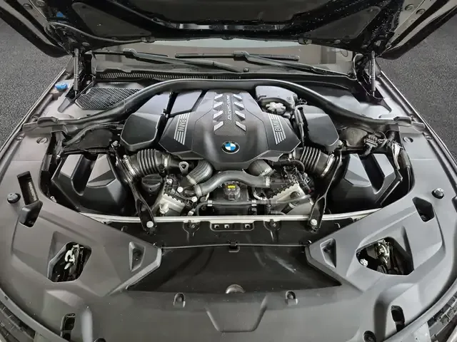 BMW M850