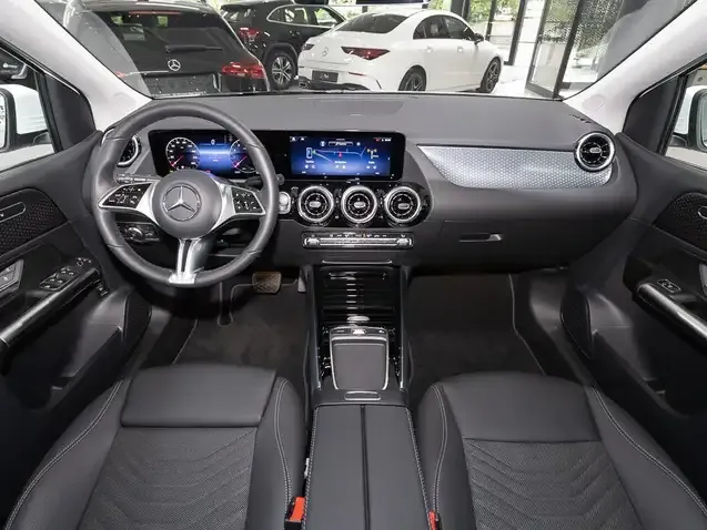 Mercedes-Benz B 180