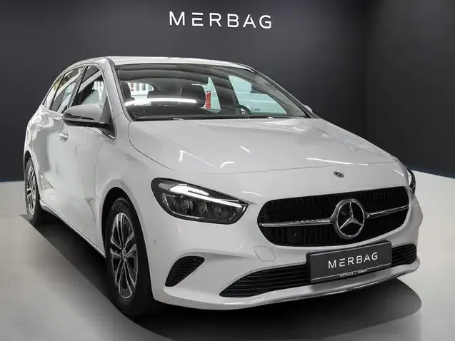 Mercedes-Benz B 180
