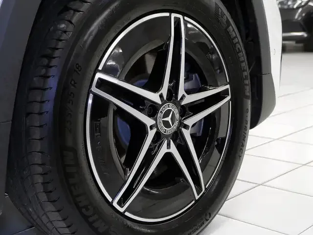 Mercedes-Benz EQB 350