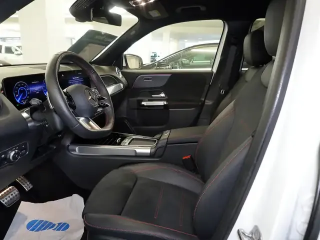 Mercedes-Benz EQB 350