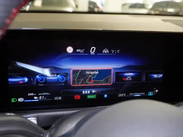 Mercedes-Benz EQB 350