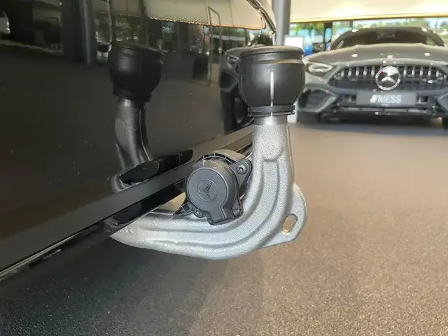 Mercedes-Benz A 220