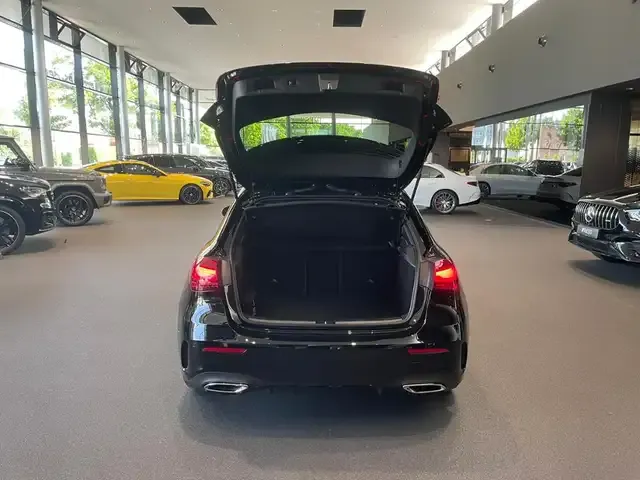 Mercedes-Benz A 220
