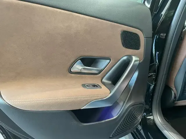Mercedes-Benz A 220