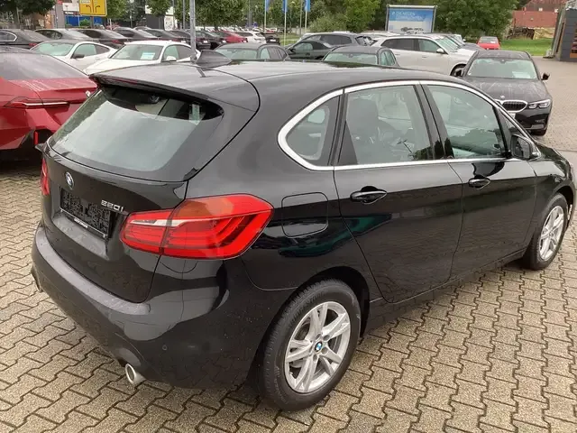 BMW 220