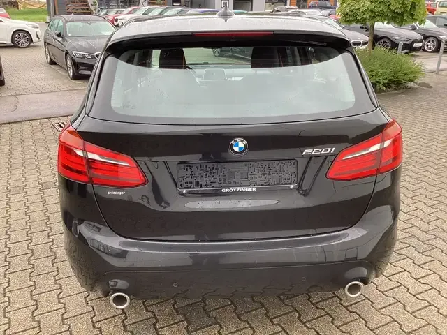 BMW 220