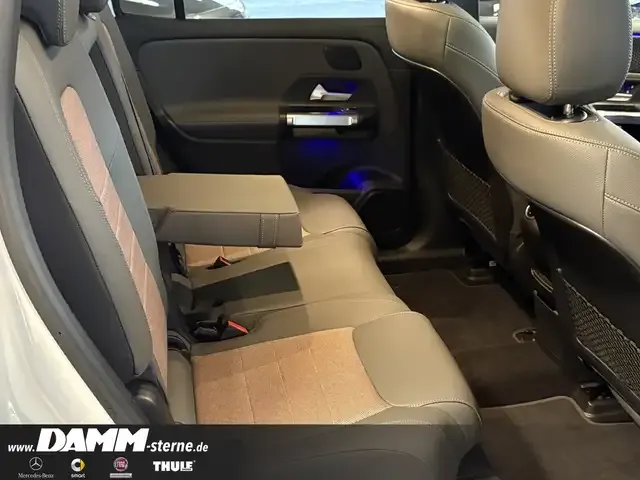 Mercedes-Benz EQB 300