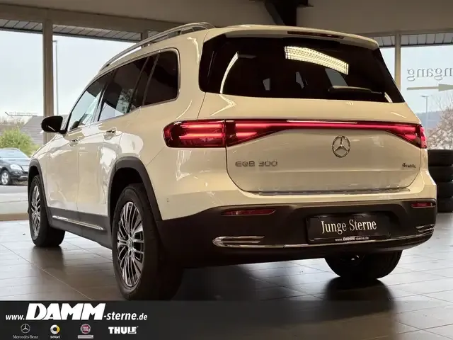Mercedes-Benz EQB 300