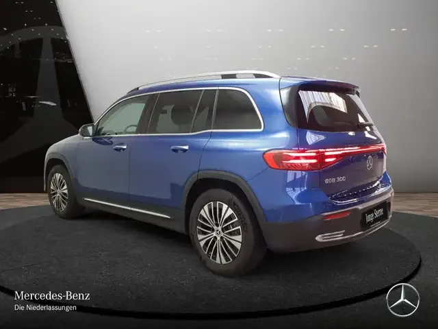 Mercedes-Benz EQB 300