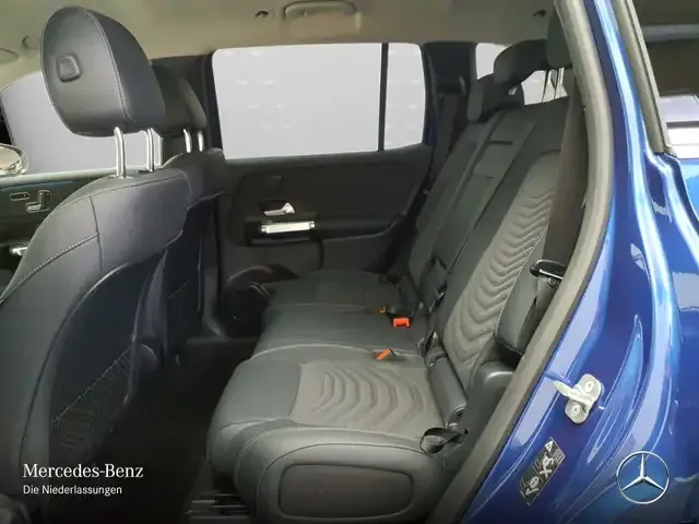 Mercedes-Benz EQB 300