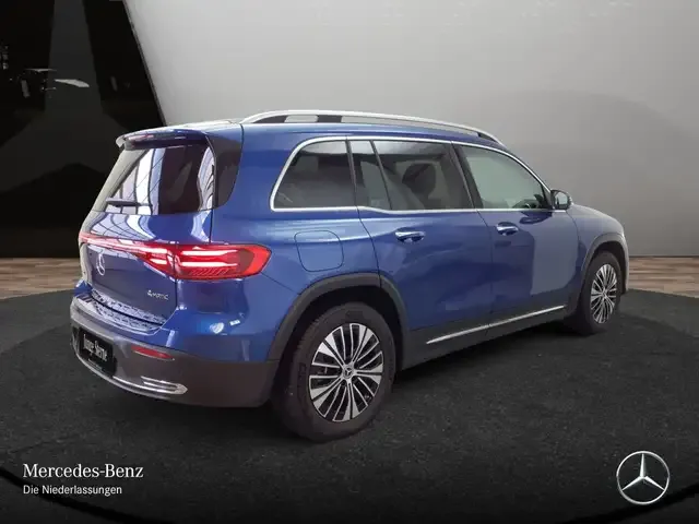 Mercedes-Benz EQB 300