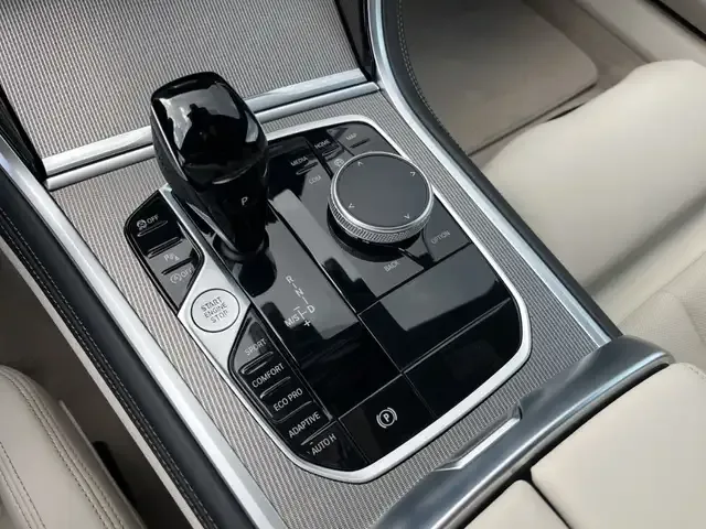 BMW 840