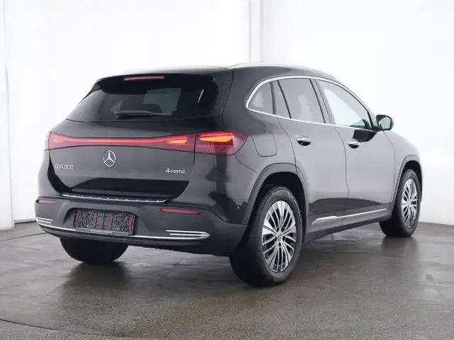 Mercedes-Benz EQA 300