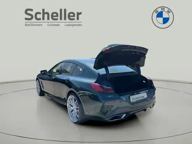 BMW 840