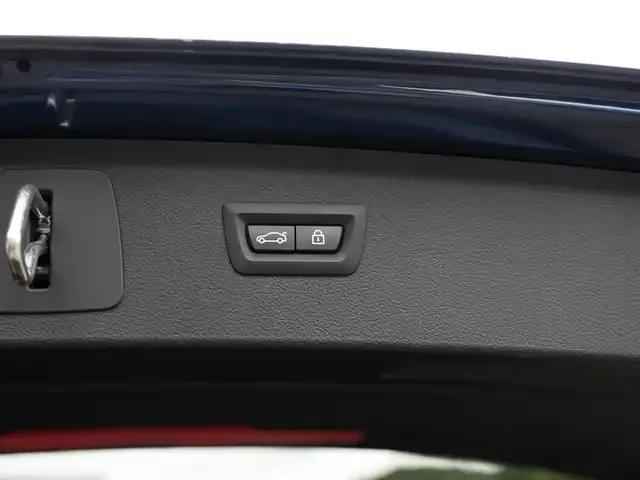 BMW 225