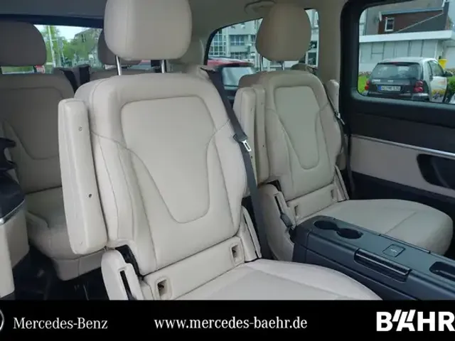 Mercedes-Benz V 300