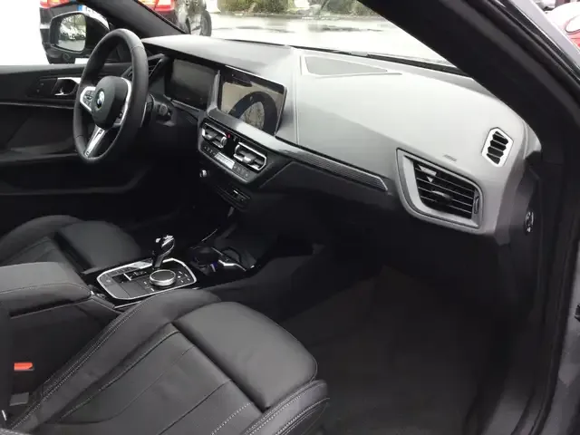 BMW 235
