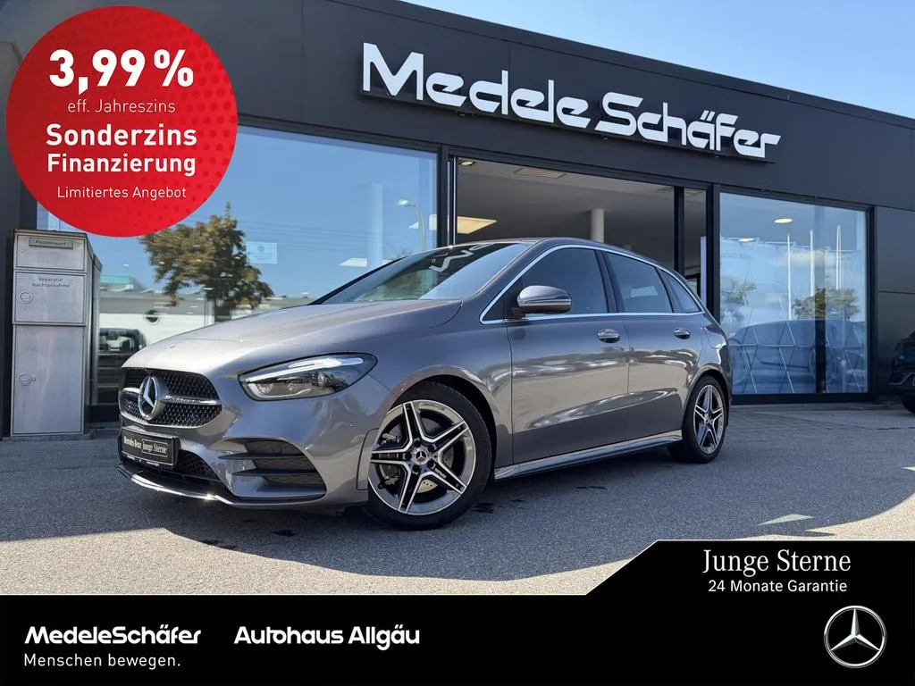 Mercedes-Benz B 220