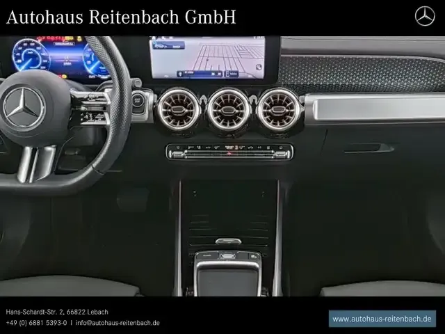 Mercedes-Benz EQB 300