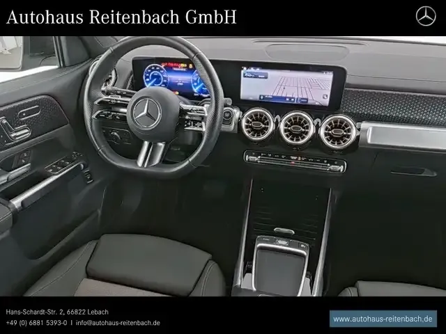 Mercedes-Benz EQB 300
