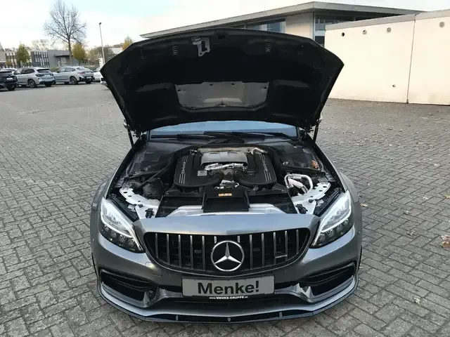 Mercedes-Benz C 63 AMG
