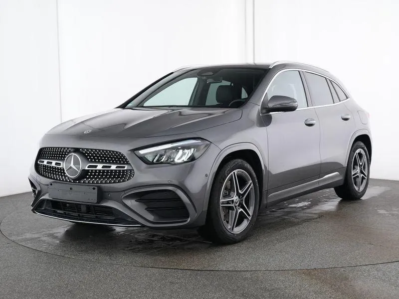 Mercedes-Benz GLA 220