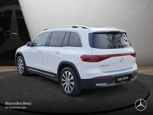 Mercedes-Benz EQB 300