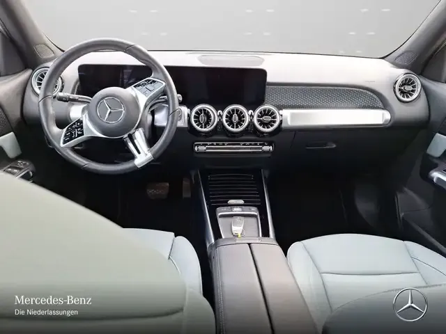 Mercedes-Benz EQB 300