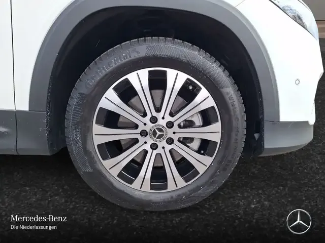 Mercedes-Benz EQB 300