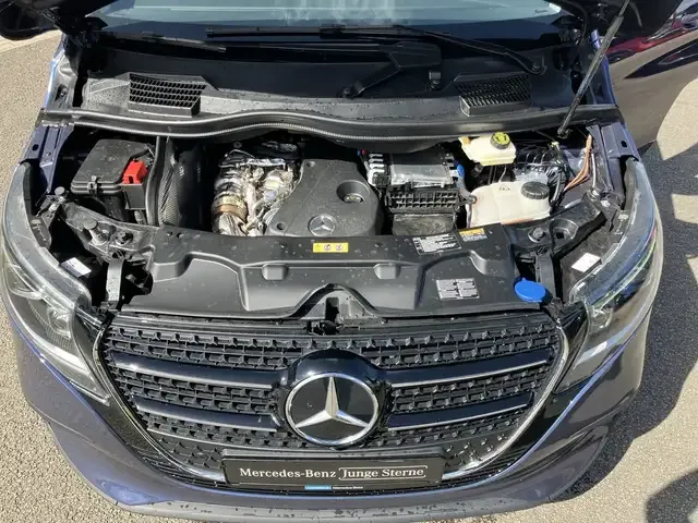 Mercedes-Benz V 250