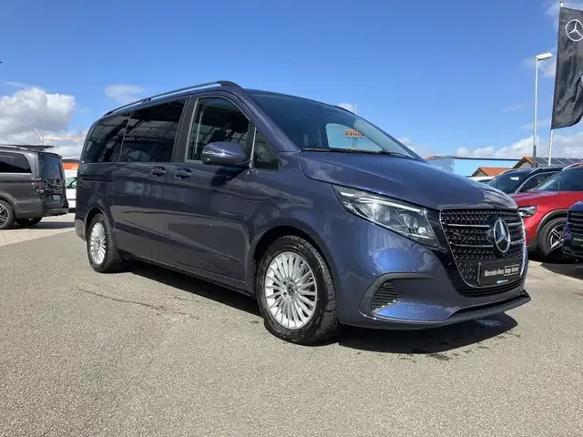 Mercedes-Benz V 250