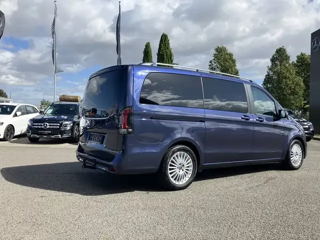 Mercedes-Benz V 250